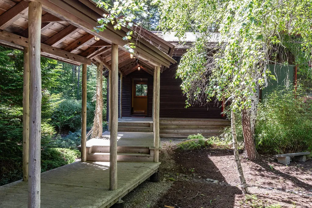 169 Island Avenue Saint George ME 04860