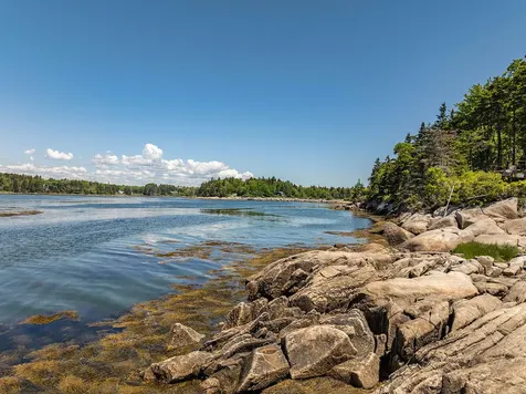 169 Island Avenue Saint George ME 04860