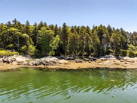 169 Island Avenue Saint George ME 04860