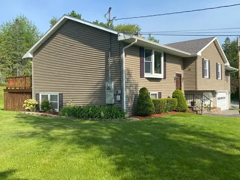 5 Michael Drive Baileyville ME 04694