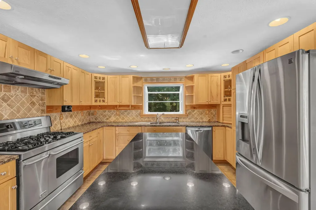 652 Deering Ridge Road Waterboro ME 04030