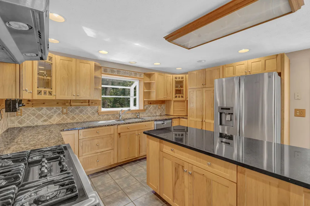 652 Deering Ridge Road Waterboro ME 04030