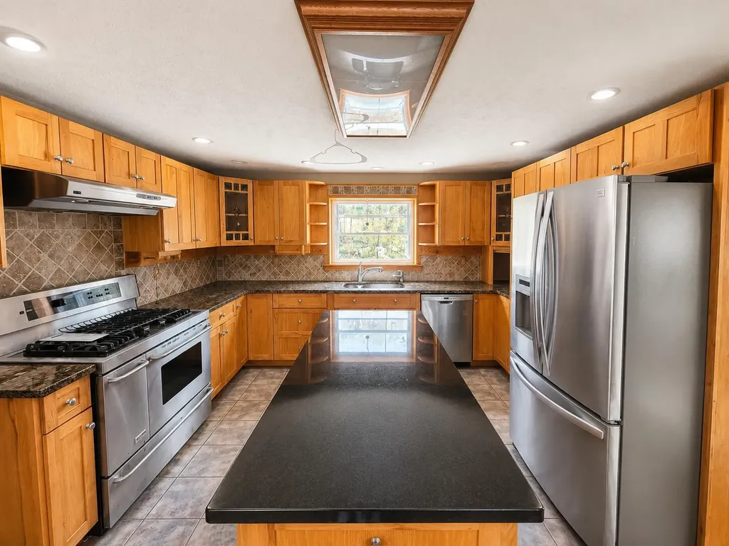 652 Deering Ridge Road Waterboro ME 04030