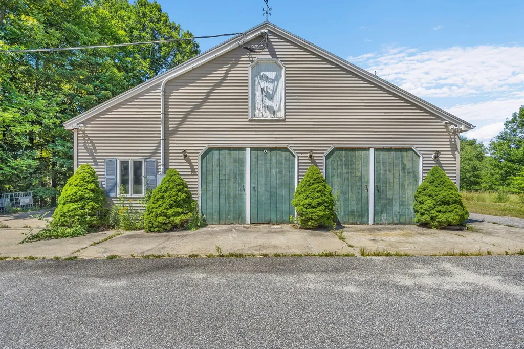 652 Deering Ridge Road Waterboro ME 04030