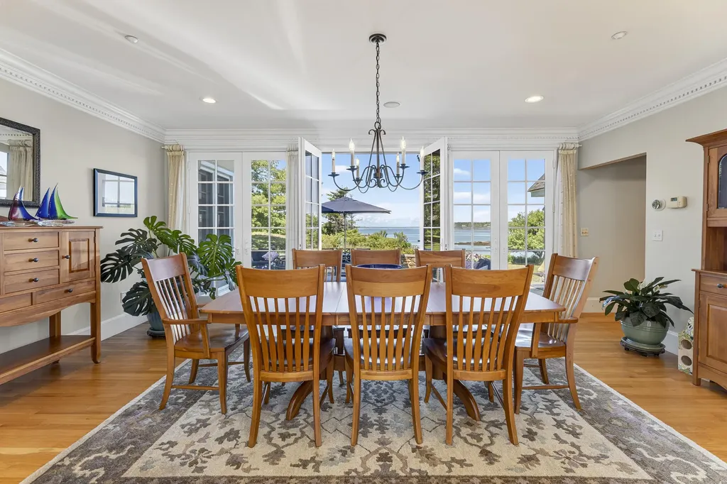 37 Alliquippa Road Phippsburg ME 04562