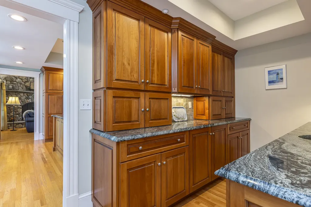 37 Alliquippa Road Phippsburg ME 04562
