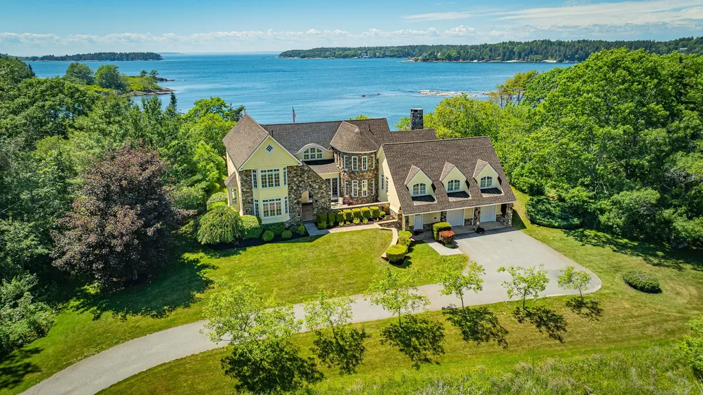37 Alliquippa Road Phippsburg ME 04562