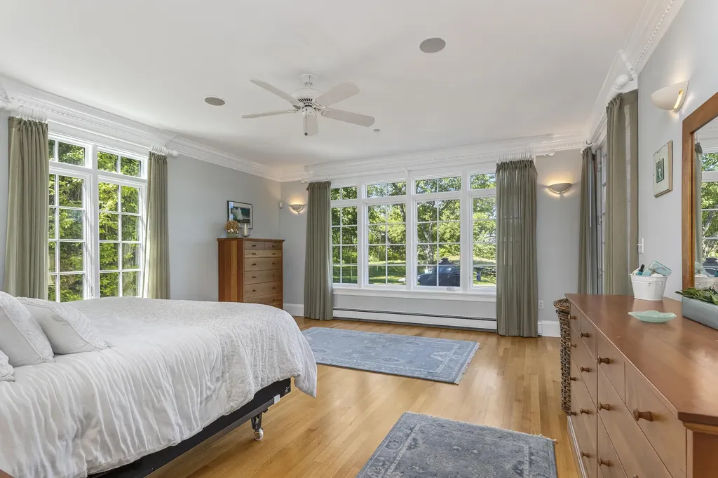 37 Alliquippa Road Phippsburg ME 04562