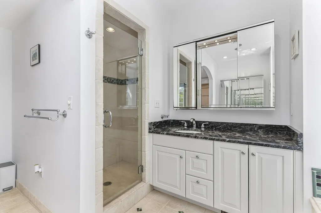 37 Alliquippa Road Phippsburg ME 04562