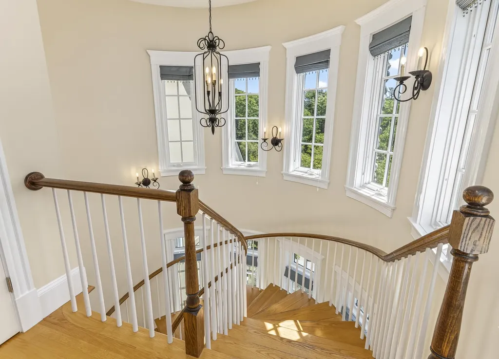 37 Alliquippa Road Phippsburg ME 04562