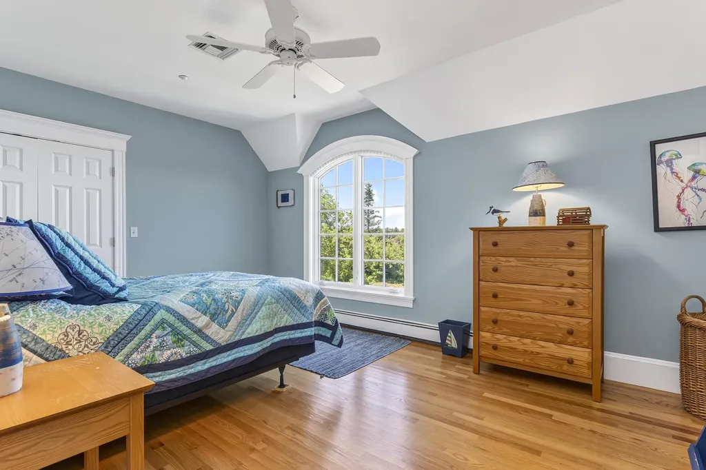 37 Alliquippa Road Phippsburg ME 04562