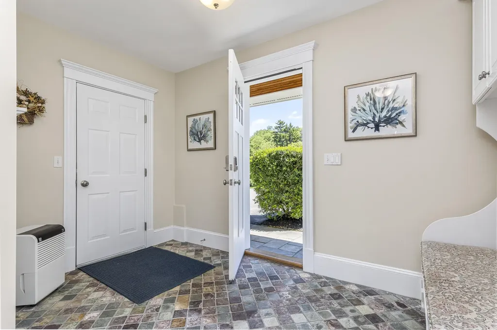 37 Alliquippa Road Phippsburg ME 04562