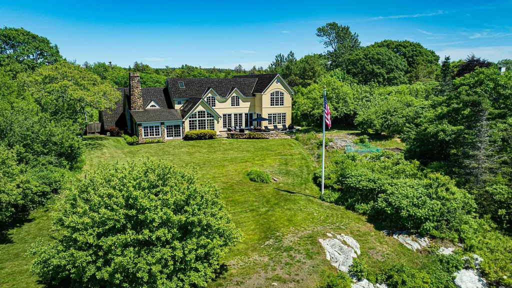 37 Alliquippa Road Phippsburg ME 04562