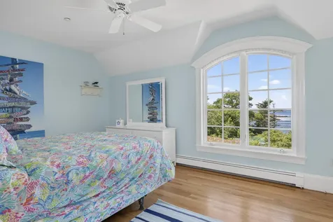 37 Alliquippa Road Phippsburg ME 04562