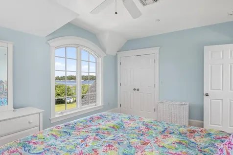 37 Alliquippa Road Phippsburg ME 04562