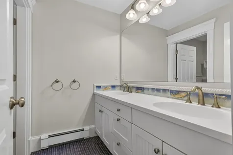 37 Alliquippa Road Phippsburg ME 04562