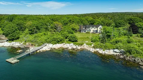 37 Alliquippa Road Phippsburg ME 04562