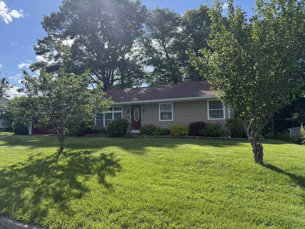 156 Harvard Street Auburn ME 04210