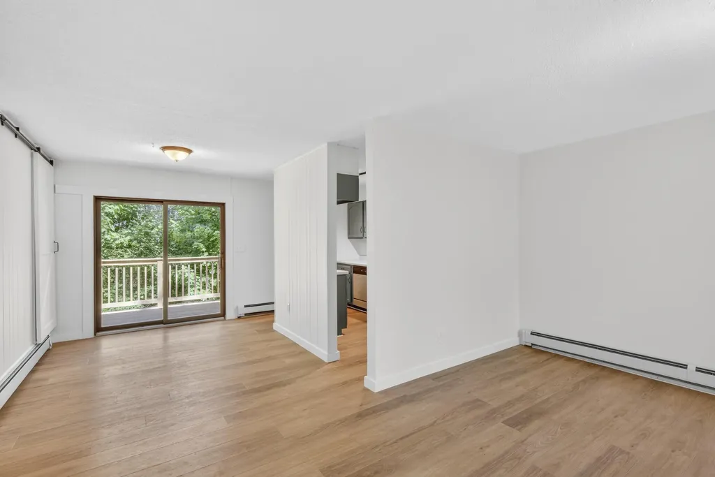 19 Robin Road Edgecomb ME 04556