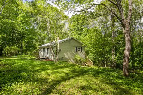 19 Robin Road Edgecomb ME 04556
