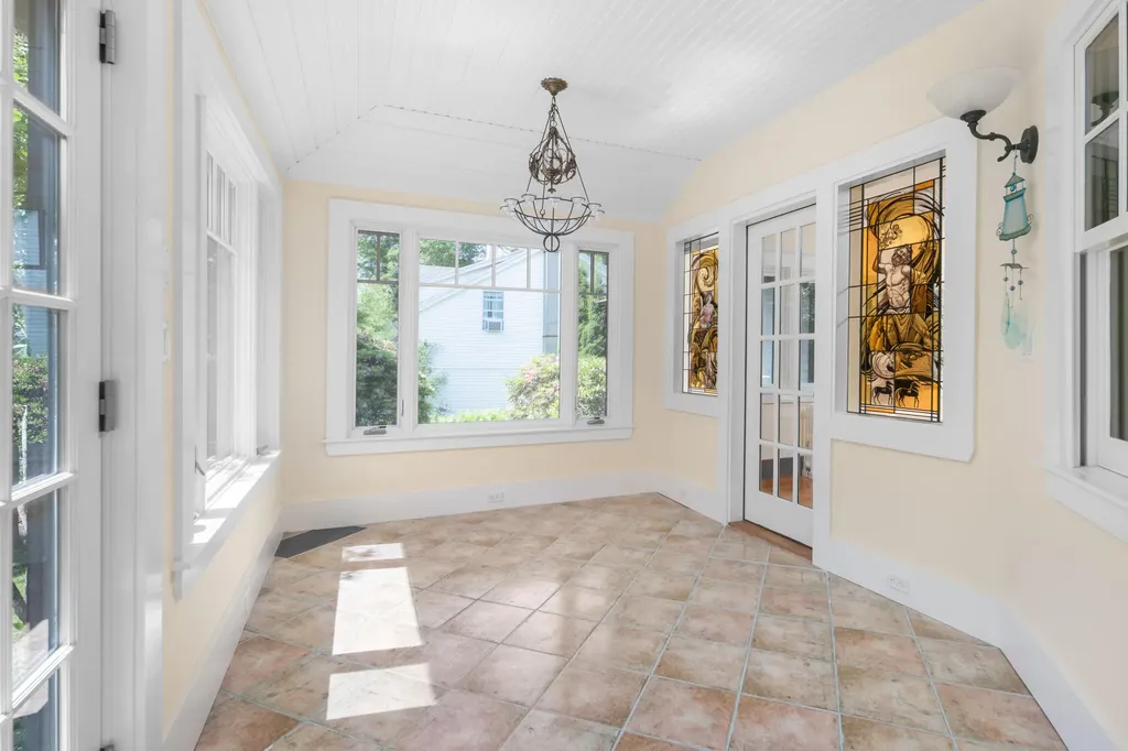 425 York Street York ME 03909