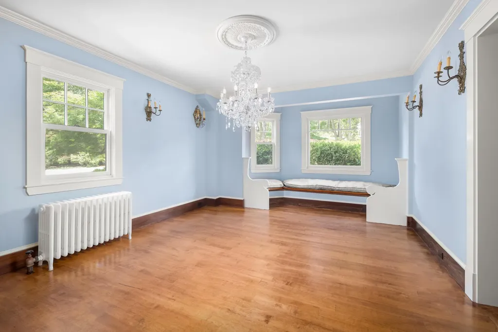 425 York Street York ME 03909