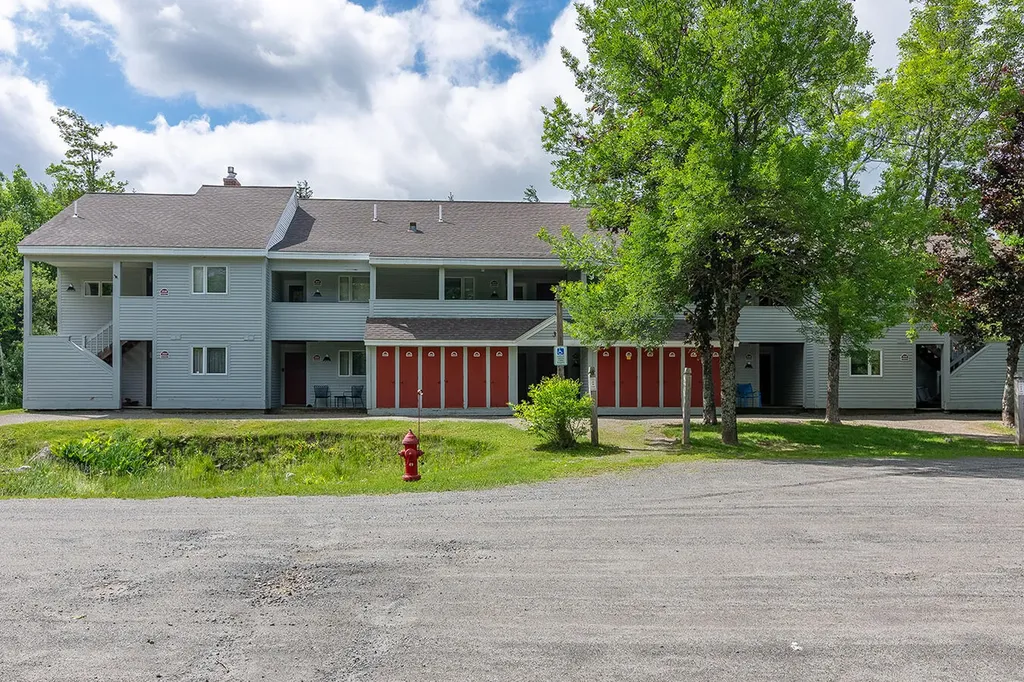 2527 Trout Brook Lane Carrabassett Valley ME 04947