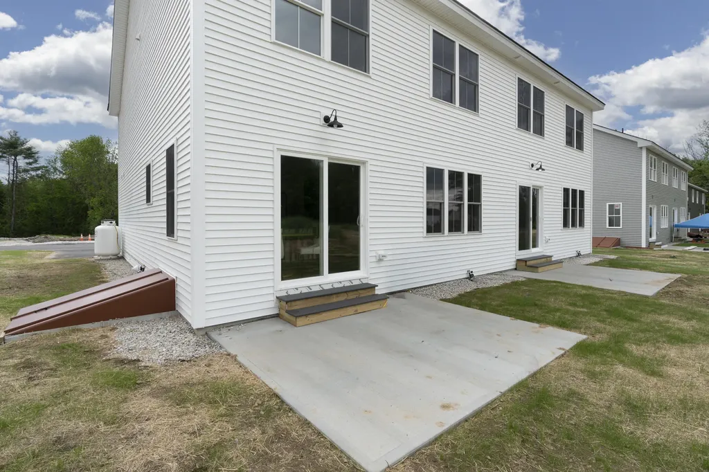 8 Dolley Farm Road Windham ME 04062
