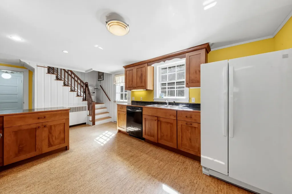 6 Highland Avenue Camden ME 04843