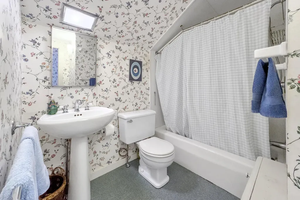 6 Highland Avenue Camden ME 04843