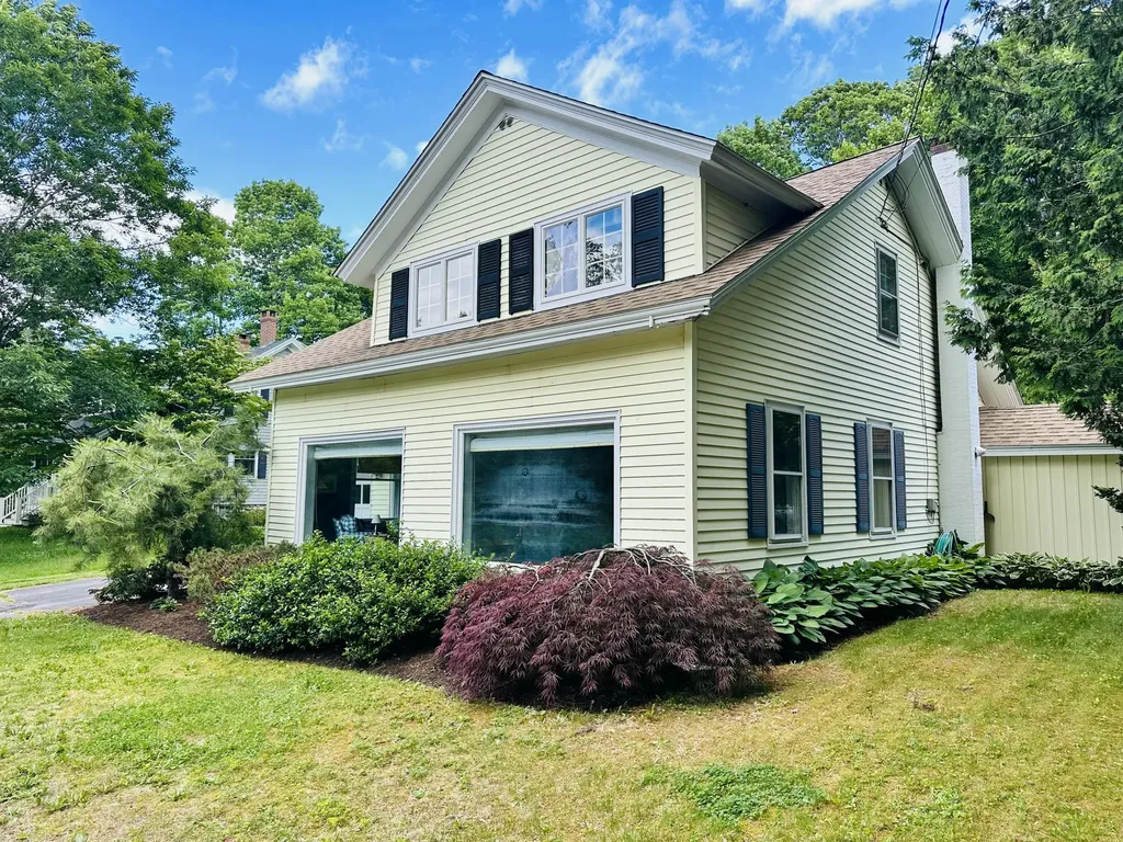 6 Highland Avenue Camden ME 04843