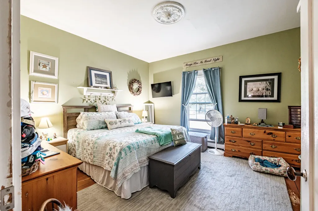 27 Bayview Street Yarmouth ME 04096