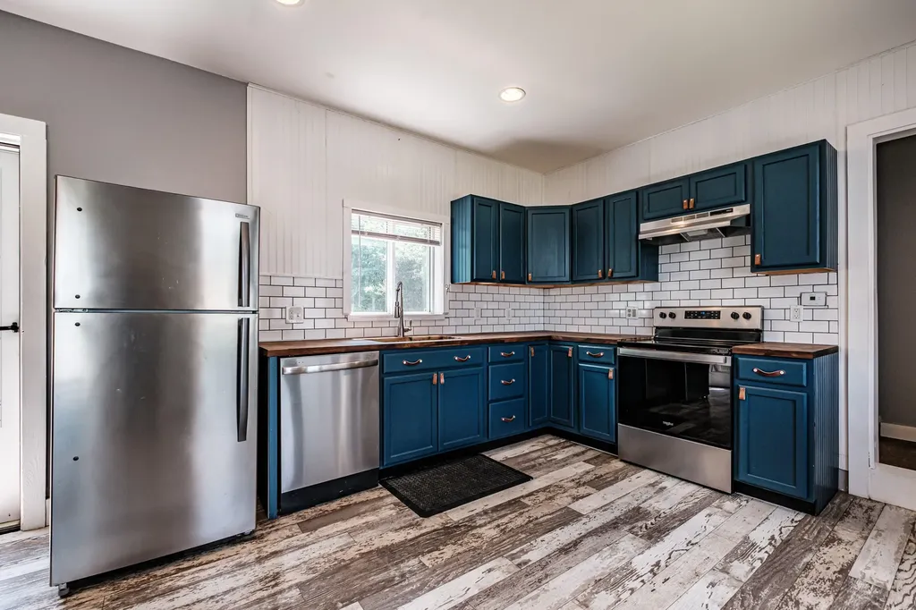 27 Bayview Street Yarmouth ME 04096
