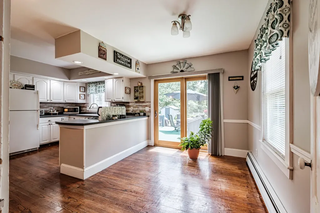 27 Bayview Street Yarmouth ME 04096