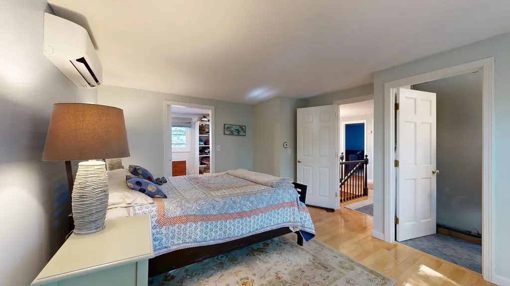 25 Delcliffe Lane Lewiston ME 04240