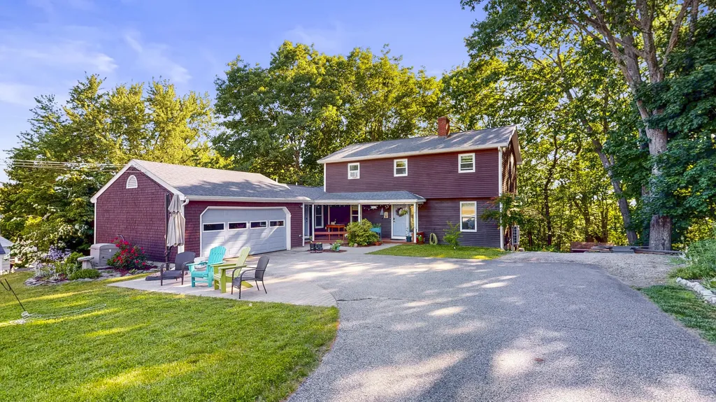 25 Delcliffe Lane Lewiston ME 04240