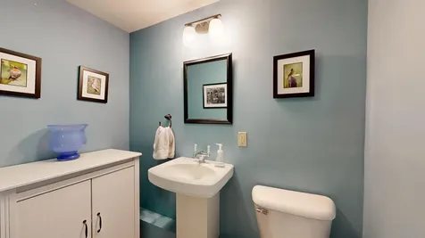 25 Delcliffe Lane Lewiston ME 04240