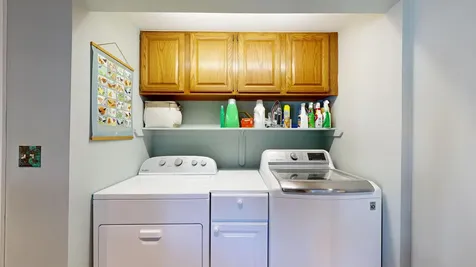 25 Delcliffe Lane Lewiston ME 04240