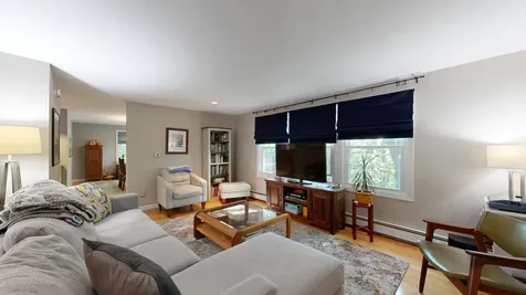 25 Delcliffe Lane Lewiston ME 04240