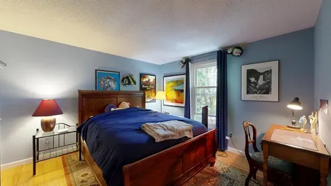 25 Delcliffe Lane Lewiston ME 04240