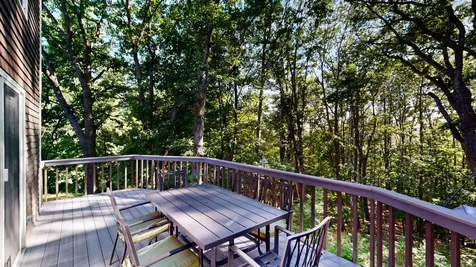 25 Delcliffe Lane Lewiston ME 04240