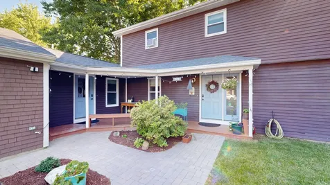 25 Delcliffe Lane Lewiston ME 04240