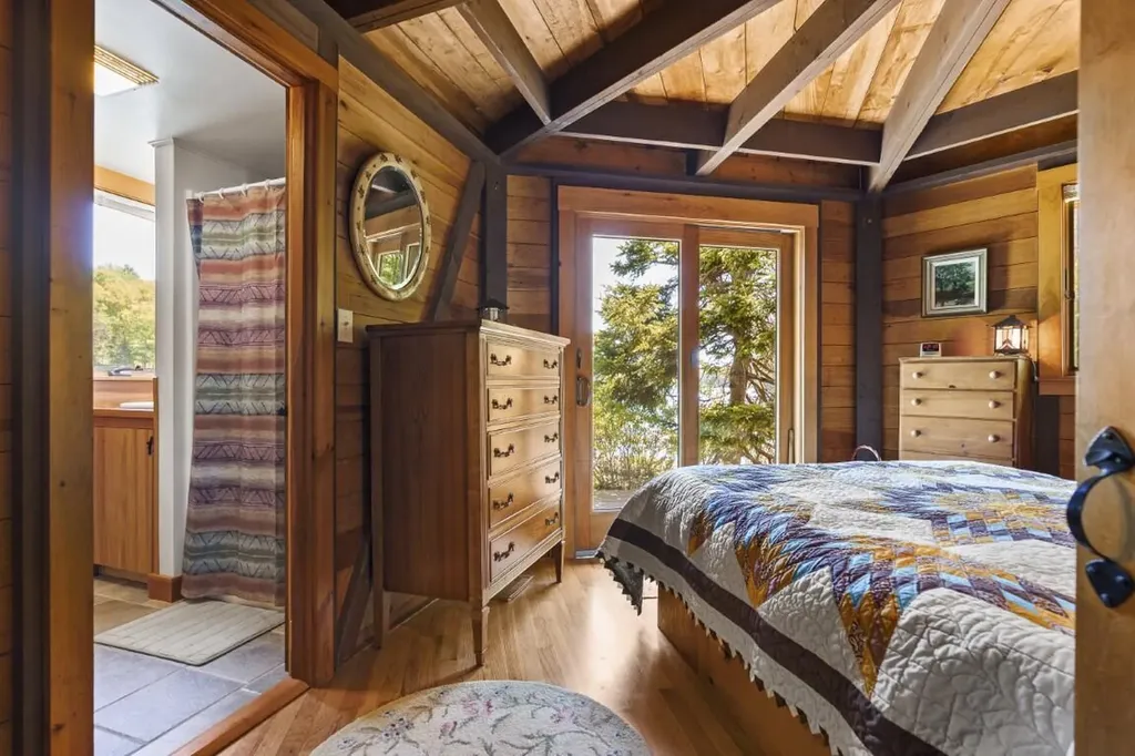 42 Delano Drive Boothbay ME 04537