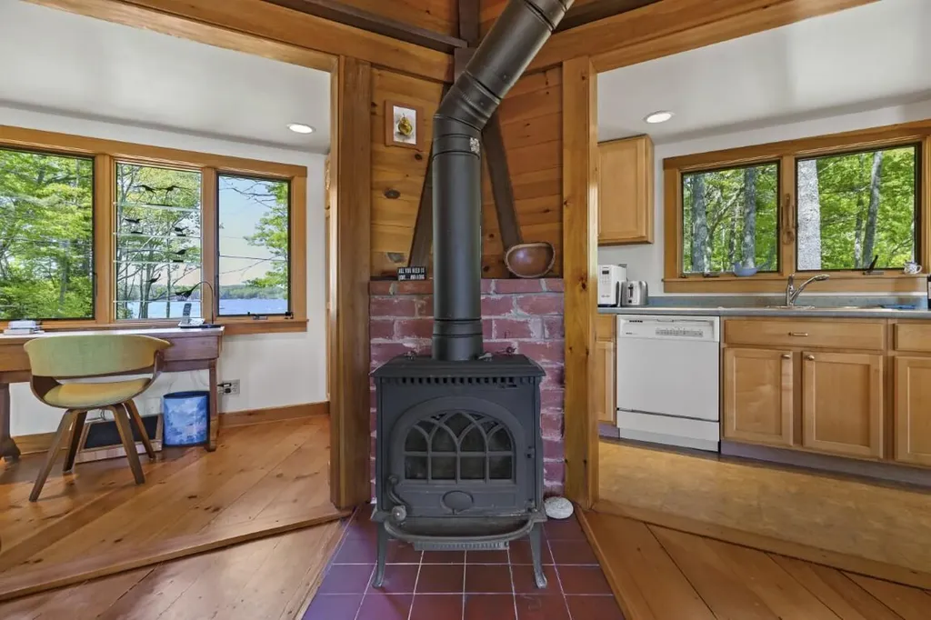 42 Delano Drive Boothbay ME 04537