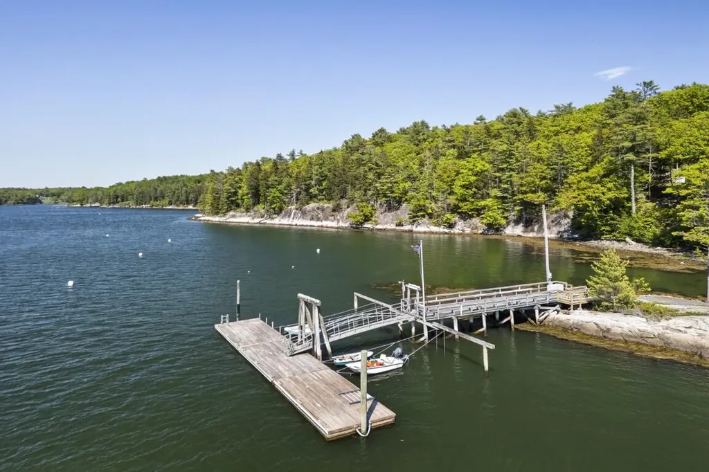 42 Delano Drive Boothbay ME 04537