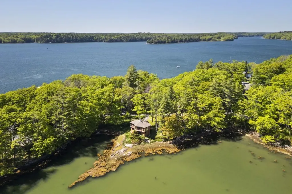 42 Delano Drive Boothbay ME 04537