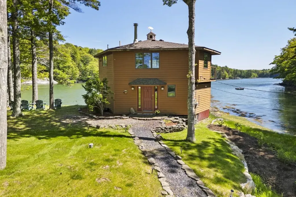 42 Delano Drive Boothbay ME 04537
