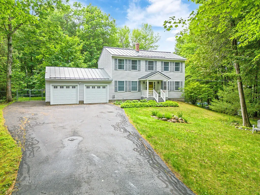 40 Pheasant Run Road Belgrade ME 04917