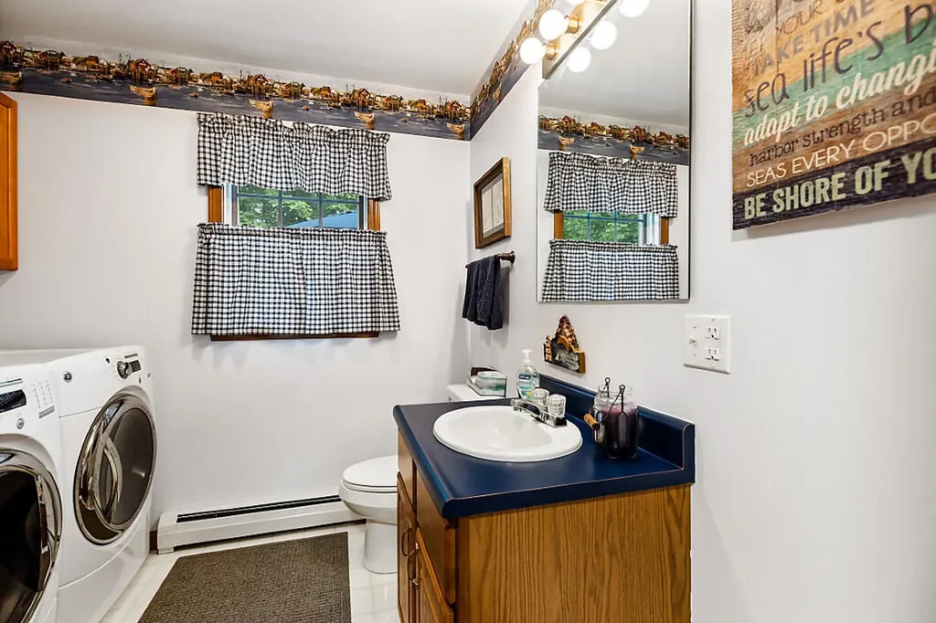 40 Pheasant Run Road Belgrade ME 04917