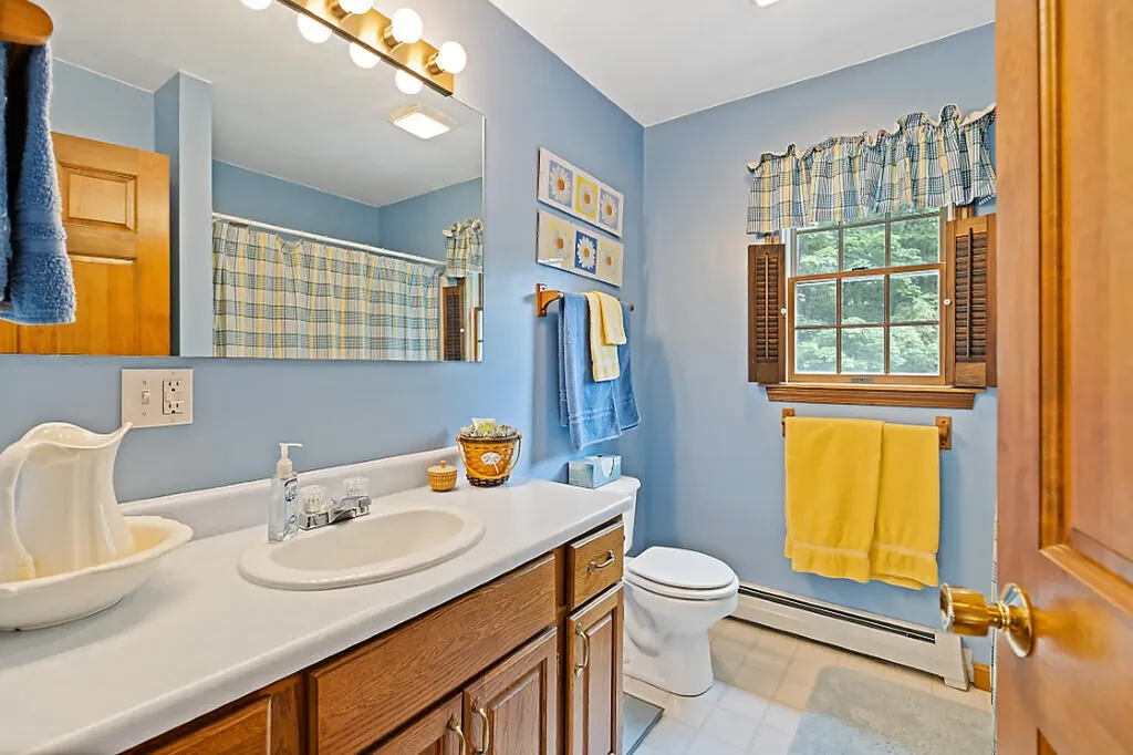 40 Pheasant Run Road Belgrade ME 04917